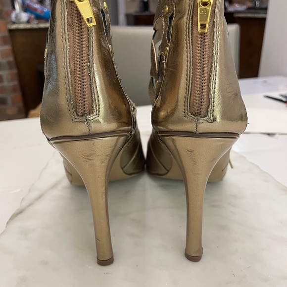 DV Dolce Vita Gold Bronze Heels - Picture 4 of 5